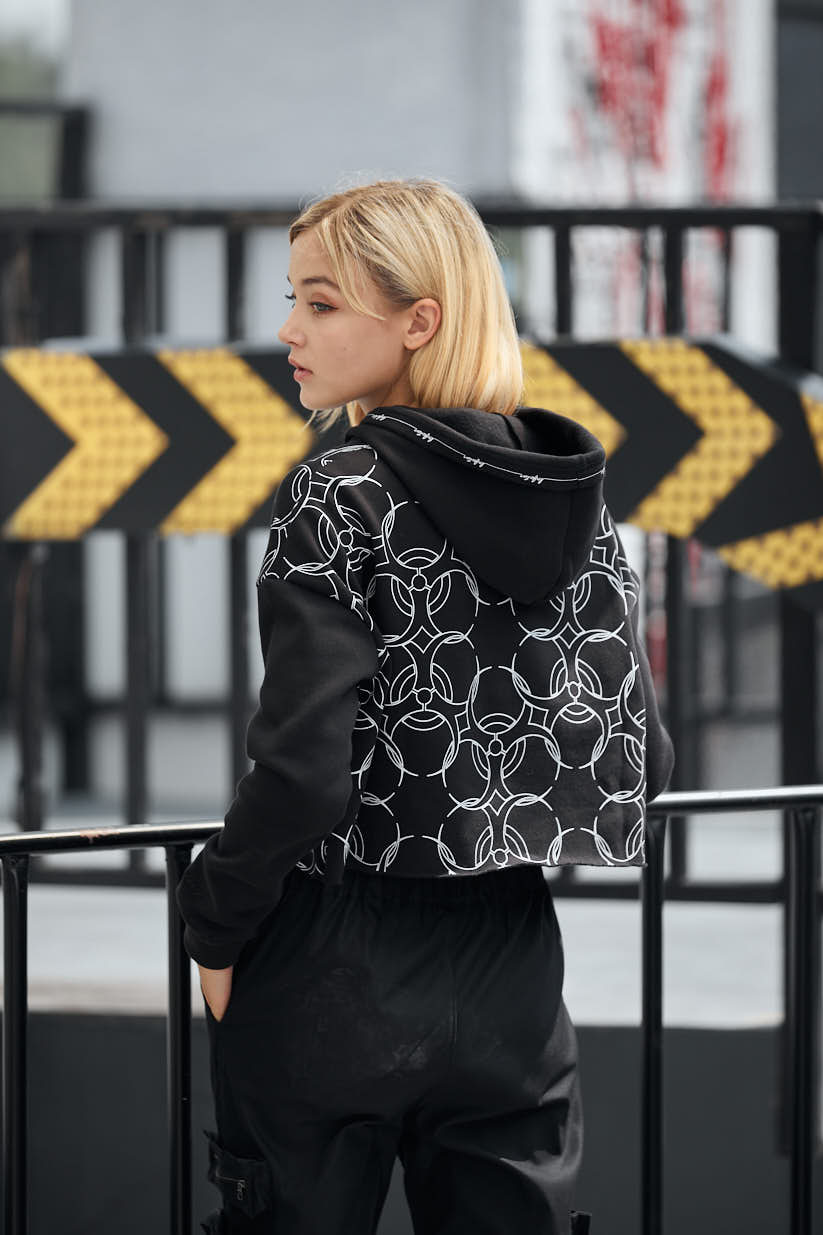 Papilio Maraho-Bio Cropped Hoodie - Black