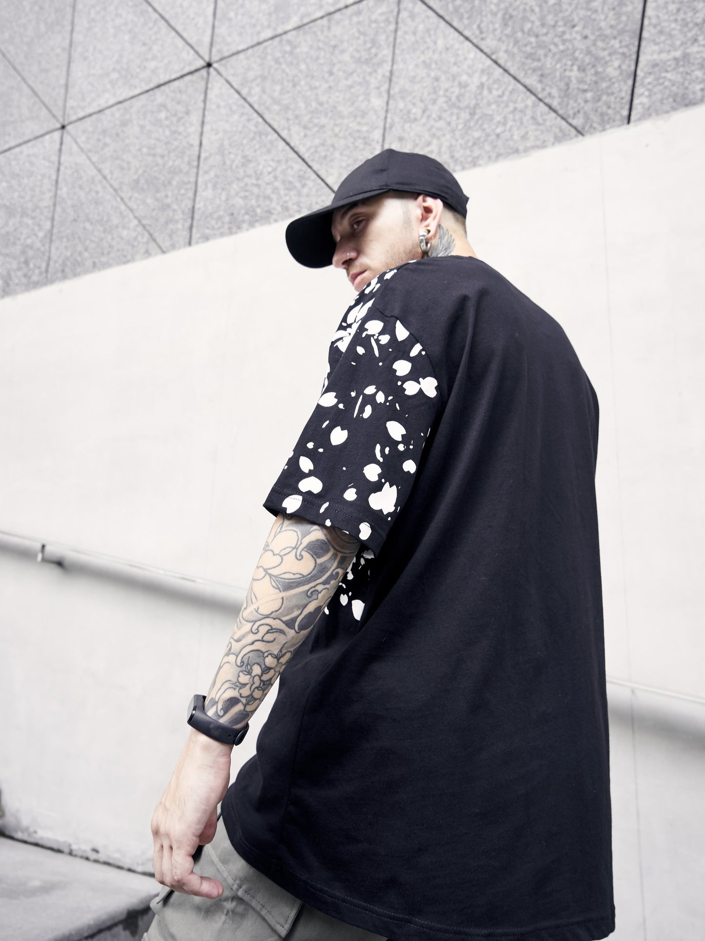 Skull Blossom Tee - Black